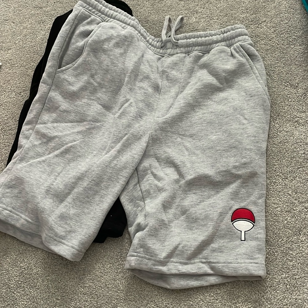 Naruto akatsuki Sweat shorts - size M